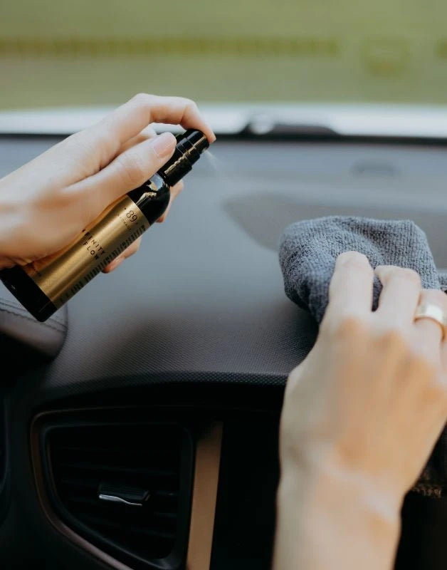 89 aromatic Automobilim: Aromatizēta instrumentu panela tīrītājs